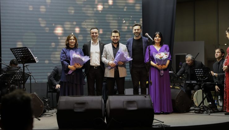 Bursa’da türkülerle dolu bir konser akşamı