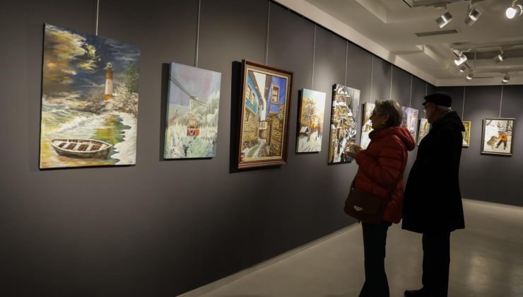 50 Sanatçı, 73 eser: “Yeni Yıla Merhaba” sergisi açıldı