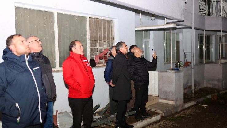 Gemlik’te şiddetli rüzgâr paniğe yol açtı, tehlike büyümeden önlendi