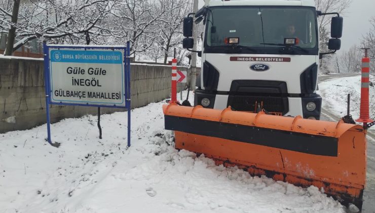 İnegöl Belediyesi’nden kar mesaisi