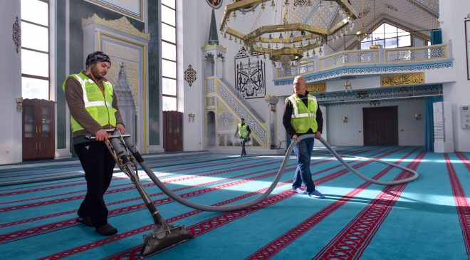 Bursa’da ibadethaneler Ramazan’a hazırlanıyor