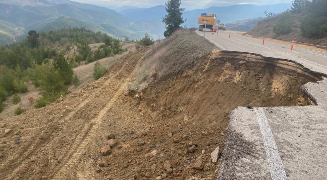 Bursa’da yağış sonrası kapanan yollar tek tek açıldı