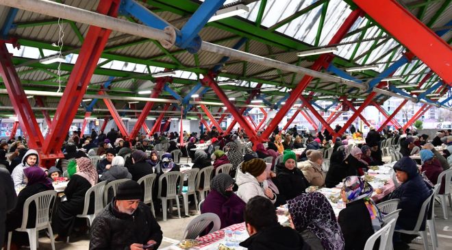 Soğanlı’da gönül birliği: yüzlerce vatandaş aynı sofrada