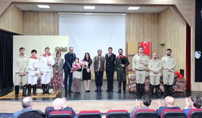 “Çanakkale’de Bir Elif” Kestel’de sahnede