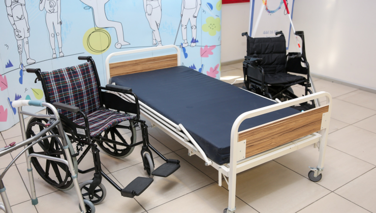 Bursa’da engelsiz yaşam için tıbbi ekipman desteği