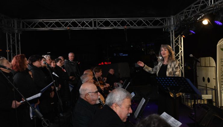 Osmangazi Meydanı’nda Çanakkale ezgileri yankılandı