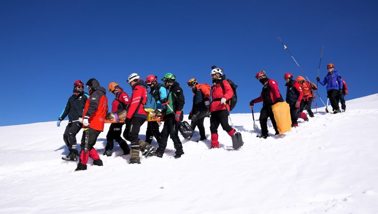 Osmangazi arama kurtarma ekibi çığ tatbikatında görev aldı