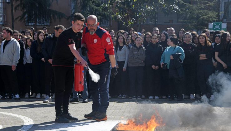 Osmangazi’de öğrenciler afetlere hazırlanıyor