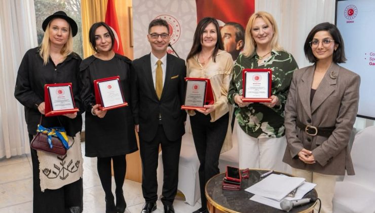 Münih’te 8 Mart Dünya Kadınlar Günü’ne anlamlı kutlama