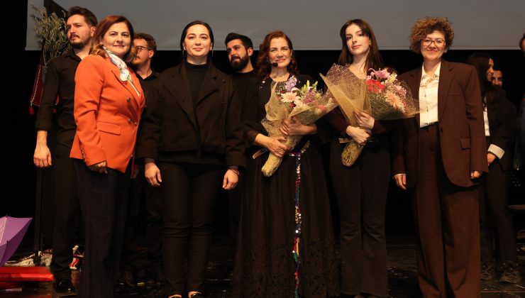 Nilüfer’de 8 Mart’a özel “Yağmur Kadınlar” müzikali sahnelendi