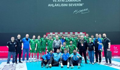 Nilüfer Belediyespor play-off’ta hız kesmiyor