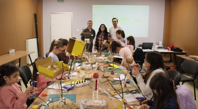Bursa’da çocuklar hayalindeki evi çizdi