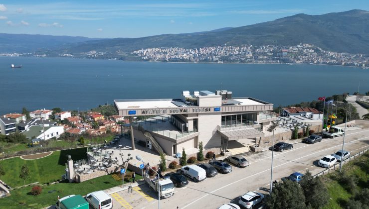 Gemlik Atatepe Sosyal Tesisi yenilenen yüzüyle hizmete açıldı