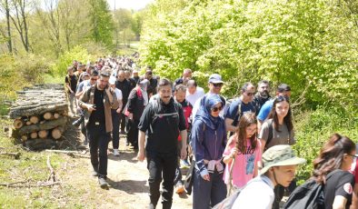 İznik Gölü manzaralı parkur: Yenişehir doğa yürüyüşleri devam ediyor