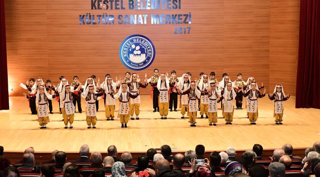 Kestel’de 23 Nisan coşkusu: Başkan Ferhat Erol vatandaşlarla buluştu