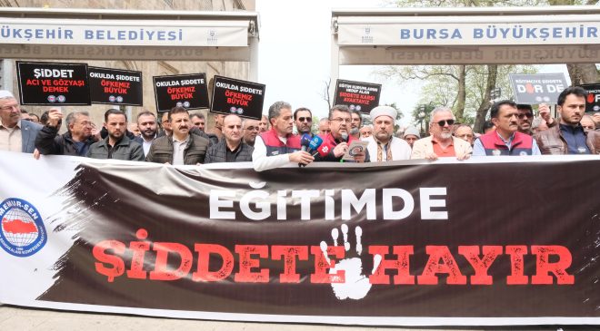Bursa’da eğitimcilerden saldırılara tepki