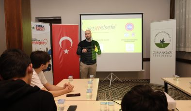 Osmangazi’de gençlere eleştirel düşünme atölyesi