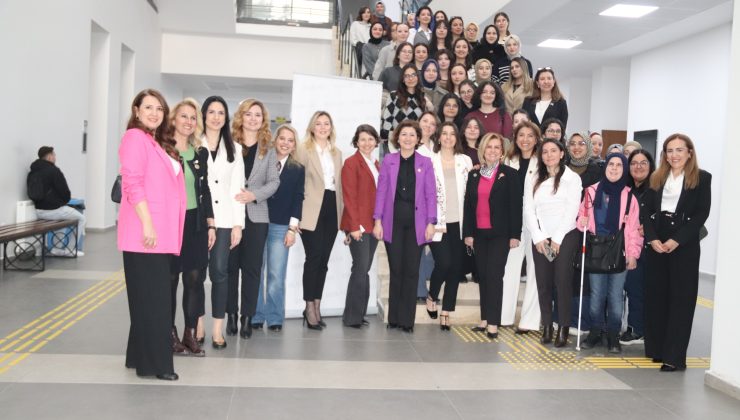 Bursa’da “Dijital Kızkardeşlik” etkinliği yoğun ilgi gördü