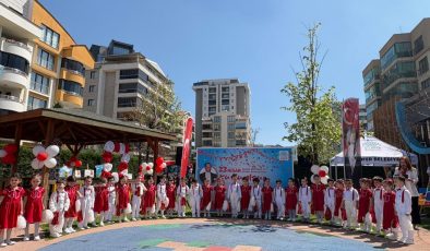 Nilüfer’de miniklerden anlamlı 23 Nisan kutlaması