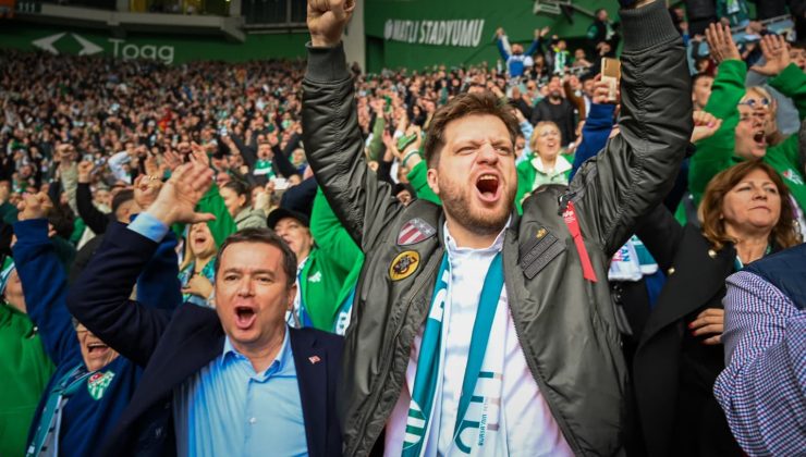 Bursaspor galibiyetiyle tribünlerde dostluk rüzgarı