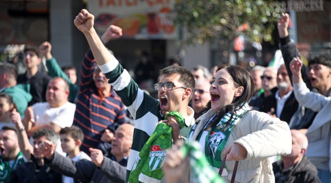 Şampiyonluk coşkusu Osmangazi’yi sardı