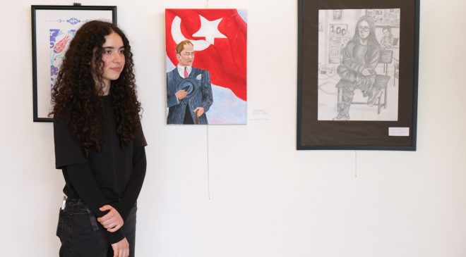 “Atatürk’ün çocukları” eserlerini sergiledi