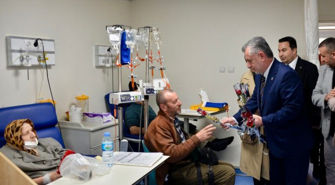 AK Parti Yıldırım’dan Kanser Haftası’nda hastalara moral ziyareti