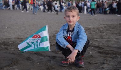 Bursaspor’un zaferi İznik’te büyük coşkuyla kutlandı