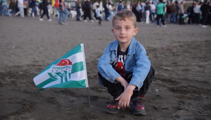 Bursaspor’un zaferi İznik’te büyük coşkuyla kutlandı