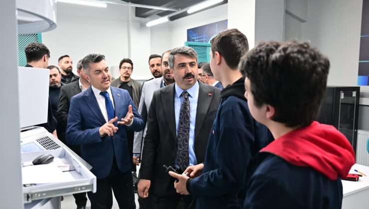 Yıldırım’ın geleceği gençlerle şekilleniyor