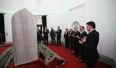 İshak Paşa Külliyesi’nde anlamlı anma