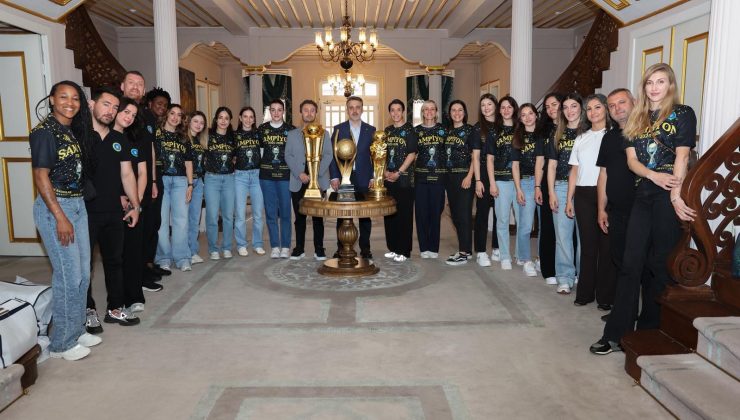 Bursa’nın gururu kadın hentbolcular kupalarla geldi