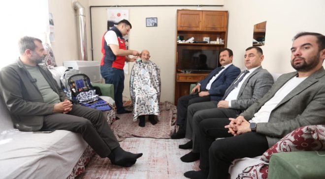 Gürsu’da özel çocuklara anlamlı bayram ziyareti