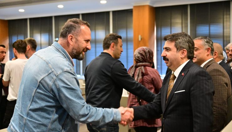 Başkan Oktay Yılmaz belediye personeliyle bayramlaştı