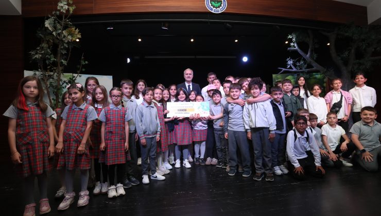 Çevre haftasında örnek okullara ödül yağdı