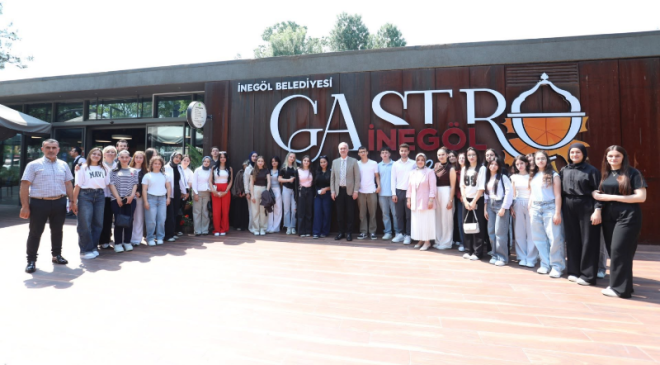 Başkan Alper Taban stajyer öğrencilerle buluştu