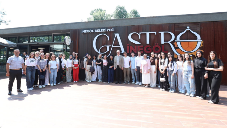 Başkan Alper Taban stajyer öğrencilerle buluştu