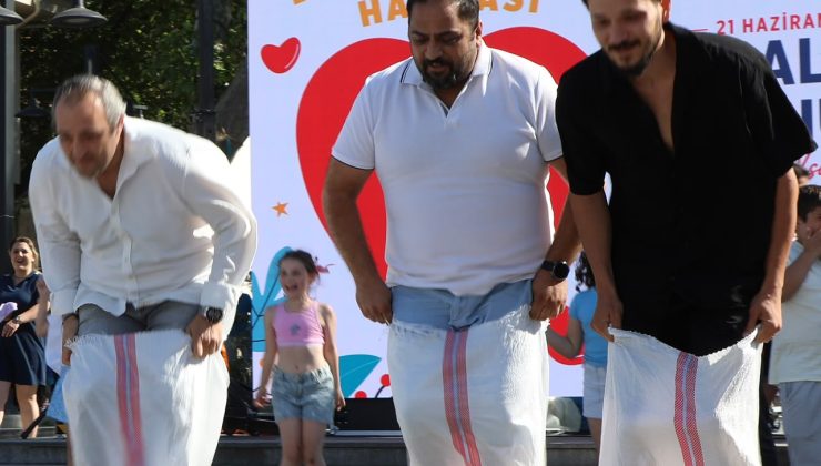 Mütareke Meydanı’nda nostalji rüzgarı: Babalar çocukluk günlerine döndü
