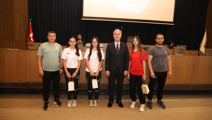 İnegöl Belediye Meclisi’nde yoğun gündem
