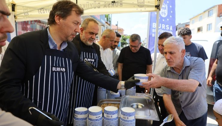 Büyükşehir’den 17 ilçede aşure ikramı