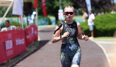 125 sporcu duatlon parkurunda ter döktü