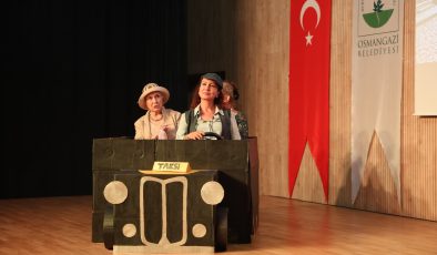 Kadın mücadelesi tiyatro sahnesinde anlatıldı