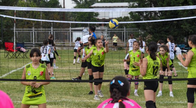 Sukaypark’ta geleceğin voleybolcuları sahneye çıktı