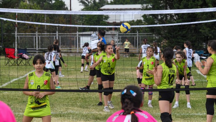 Sukaypark’ta geleceğin voleybolcuları sahneye çıktı