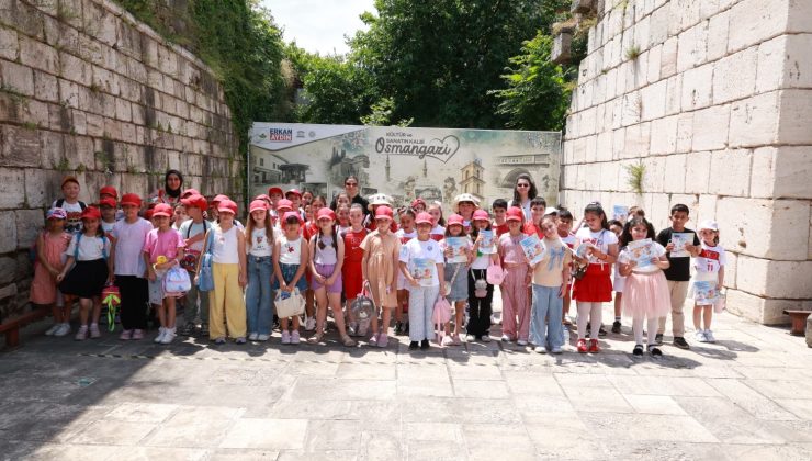 Minik adımlar Bursa’nın tarihi surlarında