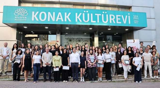 “İzi Kalsın” kitap kapağı yarışmasında genç tasarımcılar ödüllendirildi