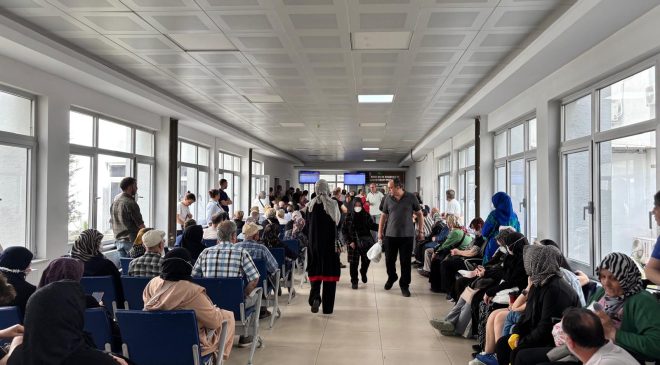 Polikliniklerde hafta ortası hareketliliği
