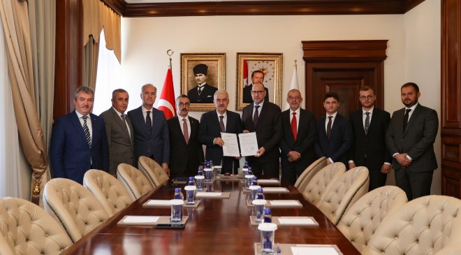 İnegöl’e kazandırılacak iki yeni anaokulu için imzalar atıldı