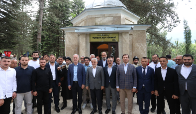Bursa’nın Fethi yolunda bir ömür: Turgut Alp dualarla anıldı
