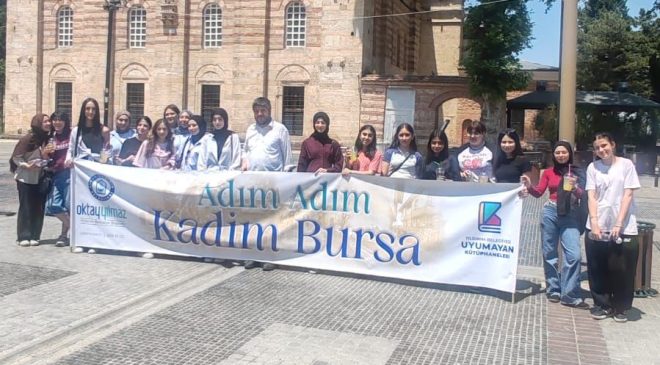 Yıldırımlı gençler “Adım Adım Kadim Bursa” ile tarihin izinde